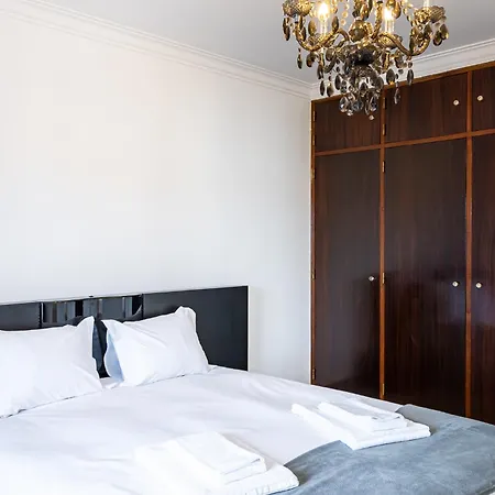 Mosca - 4 Bedrooms & Bbq, Tatil Evi *