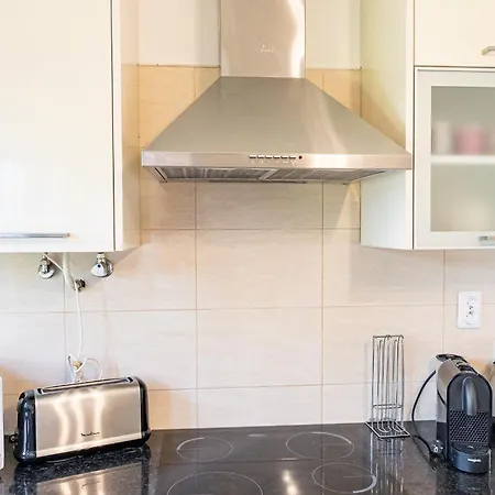 Mosca - 4 Bedrooms & Bbq, Tatil Evi