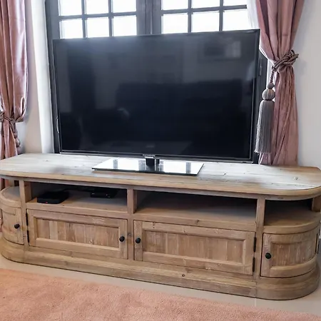 Mosca - 4 Bedrooms & Bbq, * Santa Cruz (Oeste)